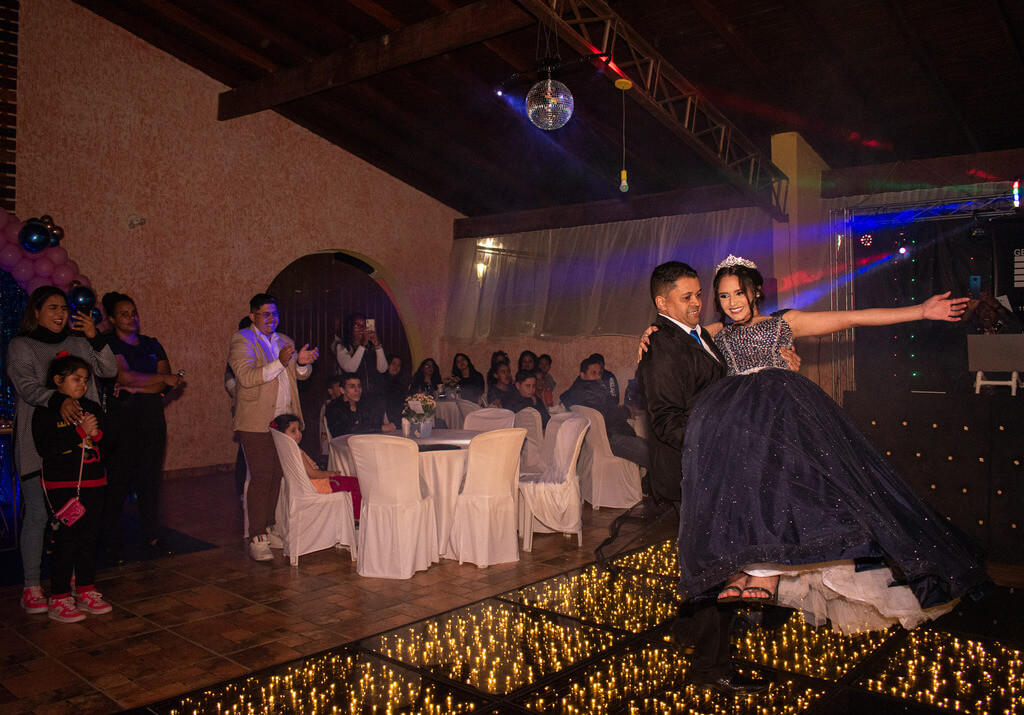 debutante (15)